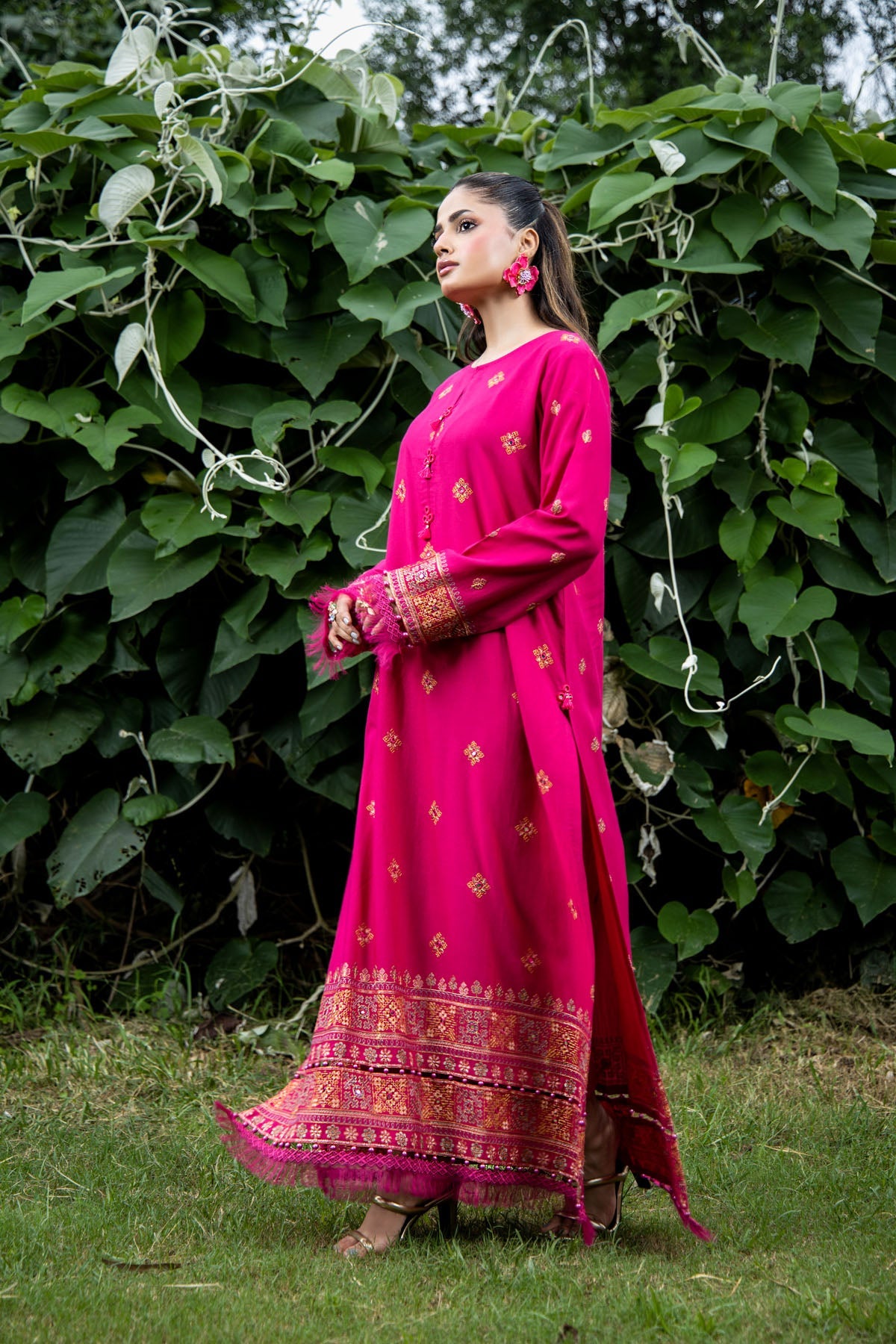 EMBROIDERED & SHEESHA WORK SLUB KHADDAR 2 PCS (UNSTITCHED)