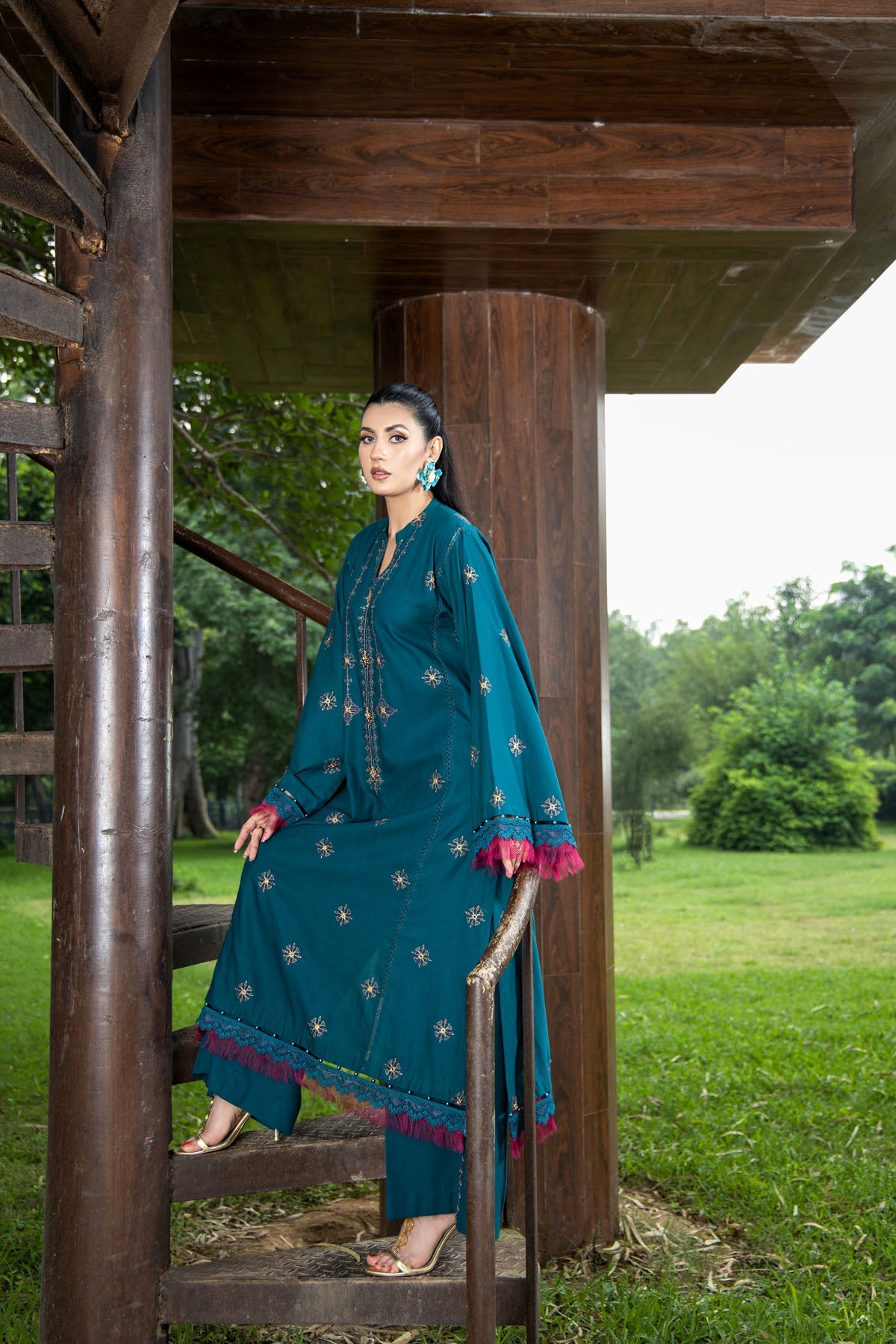 EMBROIDERED & SHEESHA WORK SLUB KHADDAR 2 PCS (UNSTITCHED)