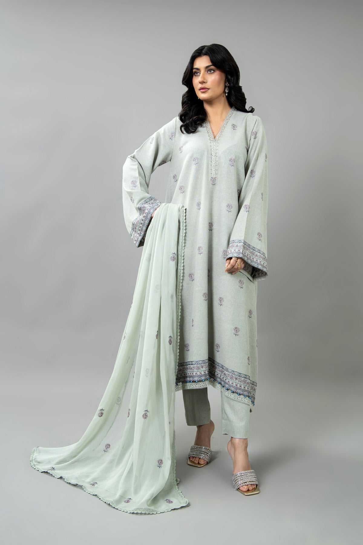 EMBROIDERED COTTON KARANDI 3 PCS (UNSTITCHED)