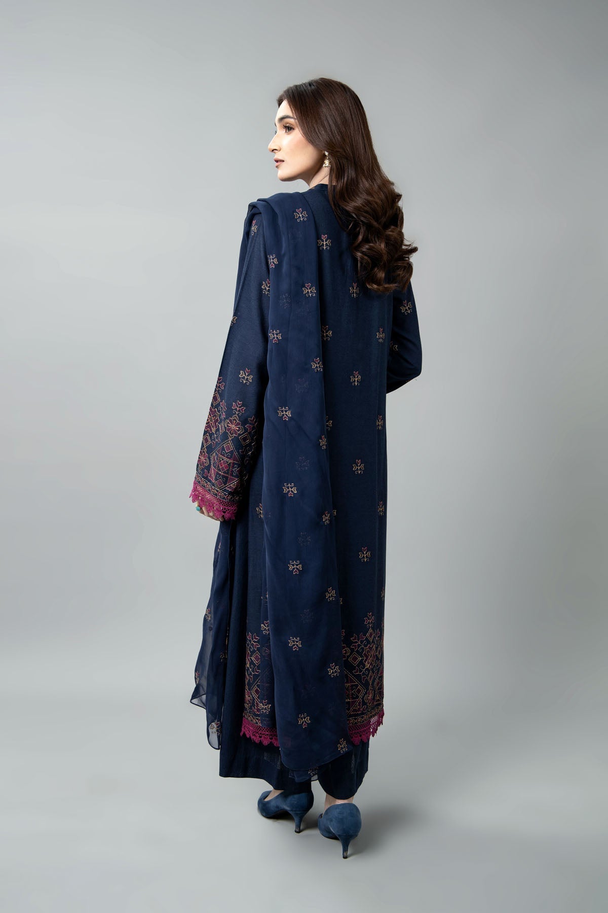EMBROIDERED  KARANDI LAWN 3 PCS (UNSTITCHED)