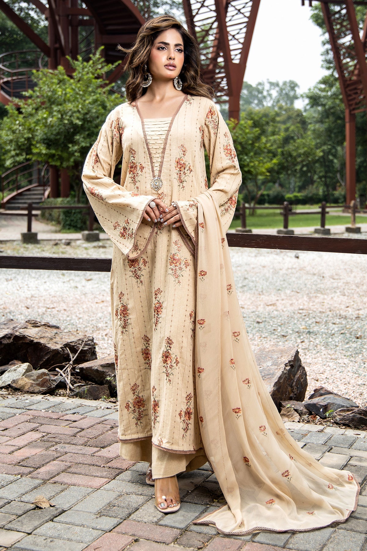 EMBROIDERED COTTON KARANDI 3 PCS (UNSTITCHED)
