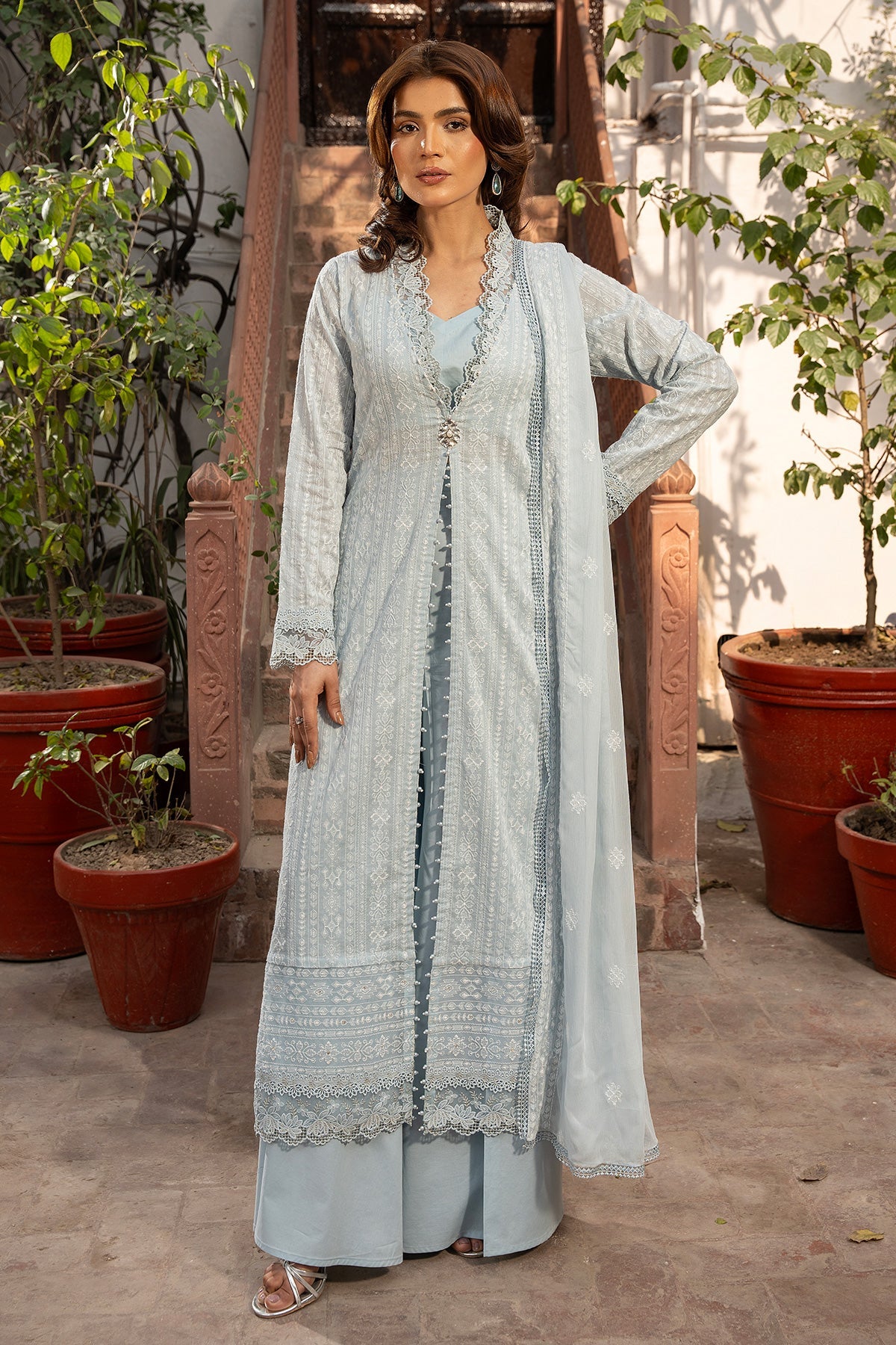 EMBROIDERED & EMBELISHED LAWN 3 PCS (UNSTITCHED)