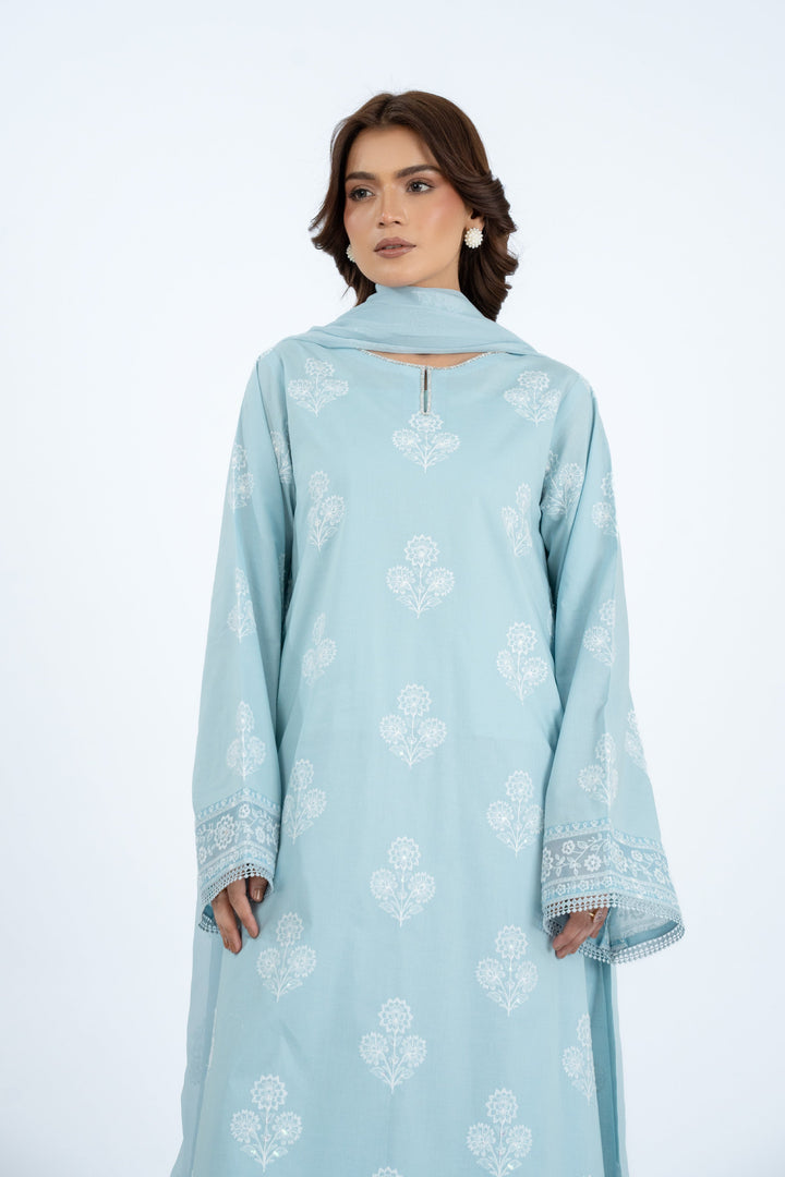 EMBROIDERED LAWN 3 PCS (UNSTITCHED)