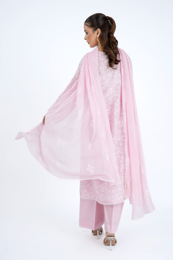 EMBROIDERED LAWN 3 PCS (UNSTITCHED)