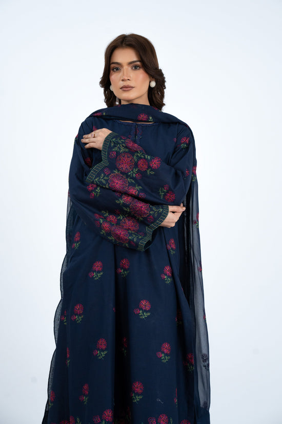 EMBROIDERED LAWN 3 PCS (UNSTITCHED)