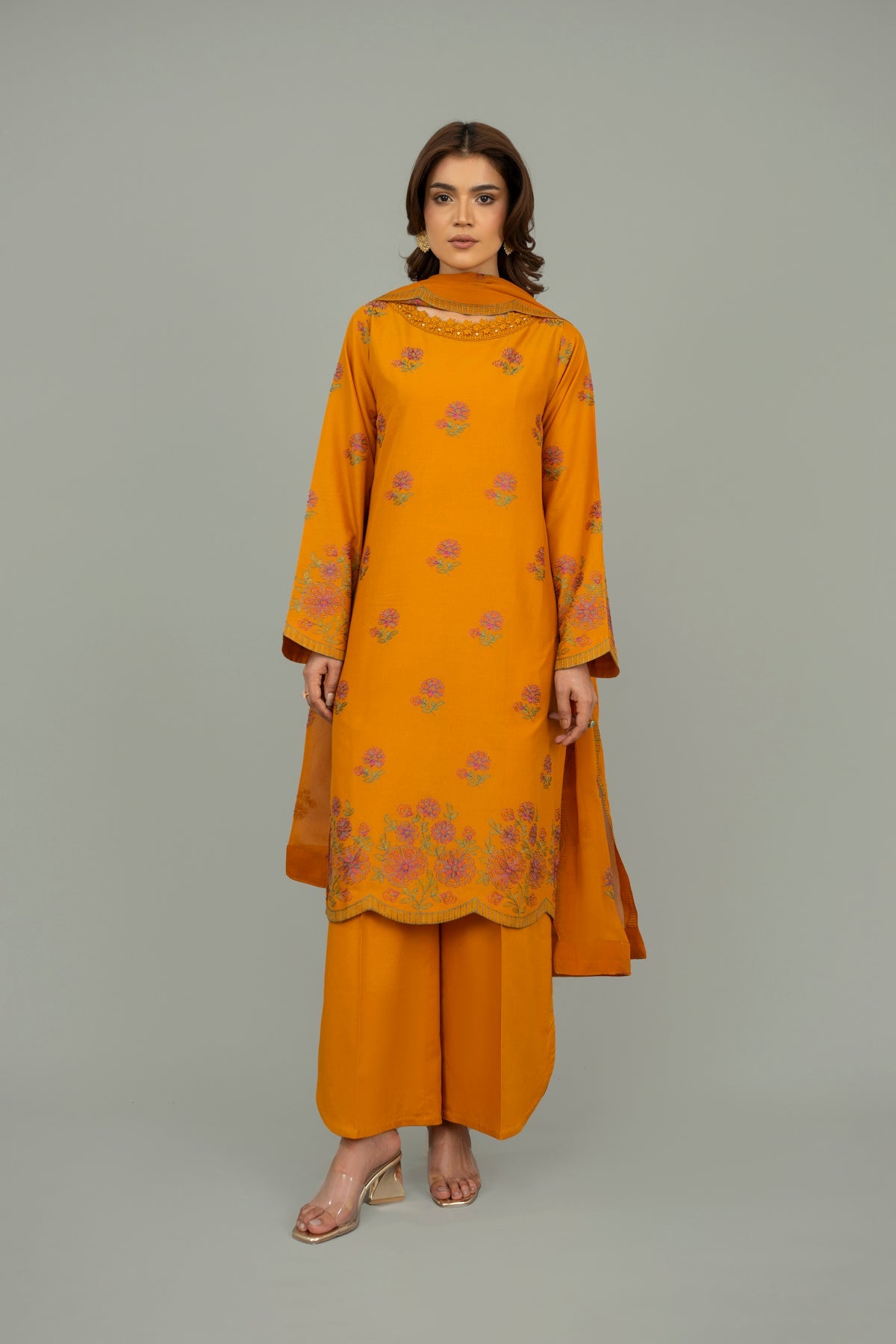 EMBROIDERED LAWN 3 PCS (UNSTITCHED)
