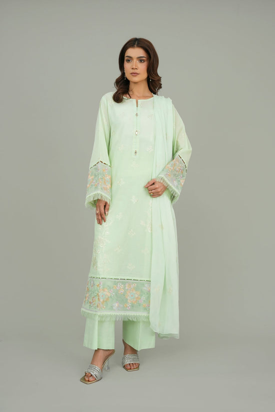EMBROIDERED LAWN 3 PCS (UNSTITCHED)
