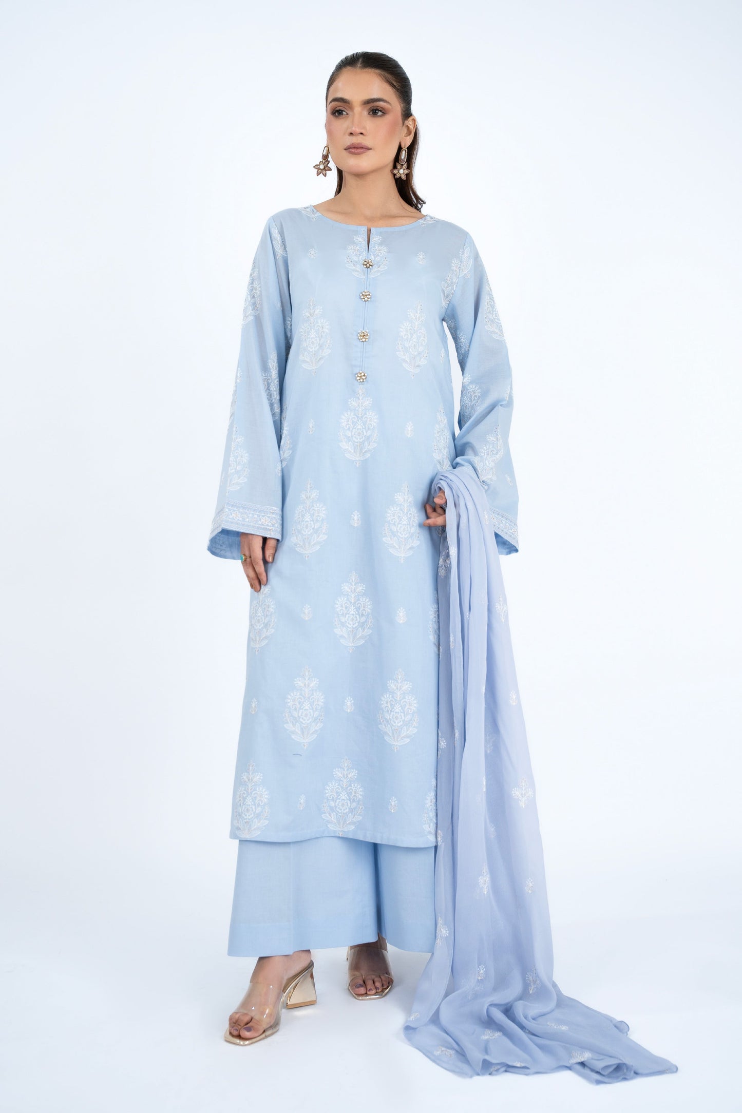 EMBROIDERED & EMBELISHED LAWN 3 PCS (UNSTITCHED)