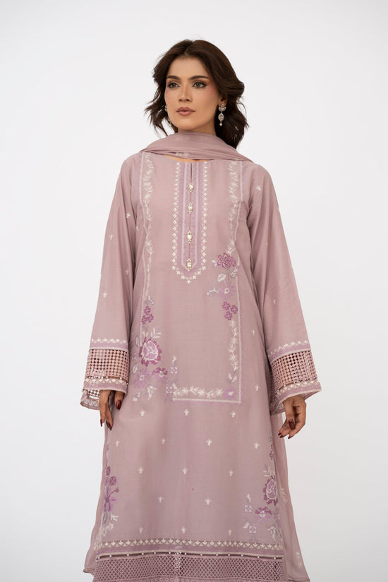 EMBROIDERED LAWN 3 PCS (UNSTITCHED)