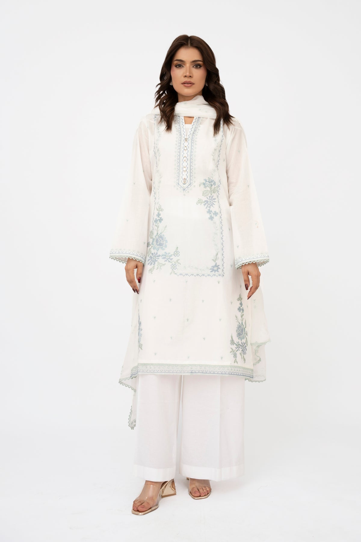 EMBROIDERED LAWN 3 PCS (UNSTITCHED)