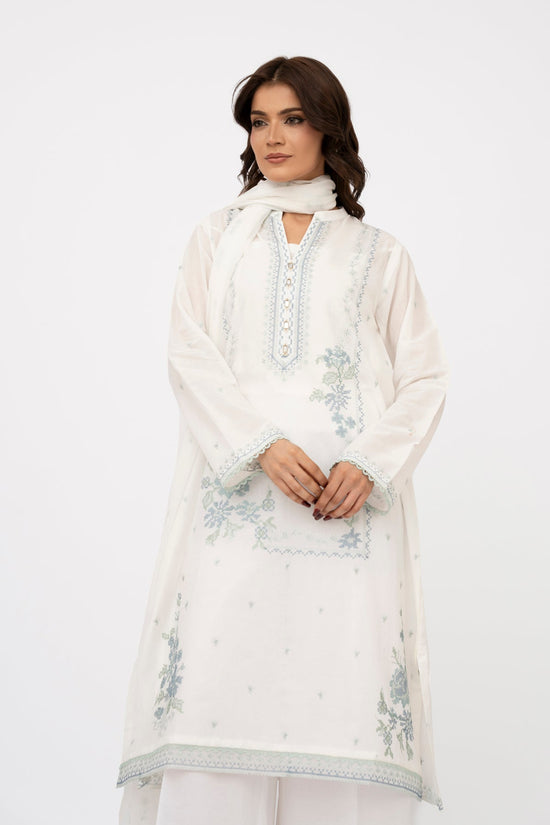 EMBROIDERED LAWN 3 PCS (UNSTITCHED)