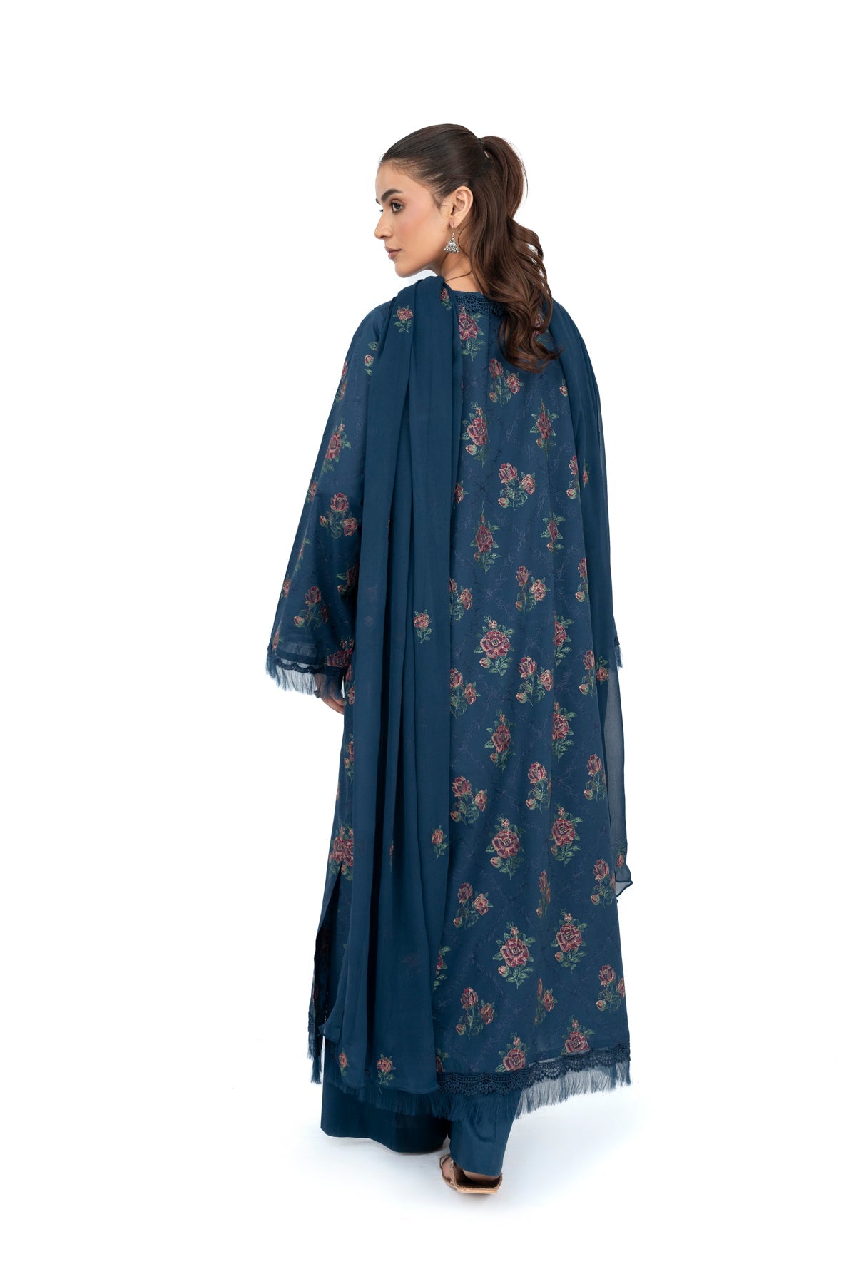 EMBROIDERED LAWN 3 PCS (UNSTITCHED)
