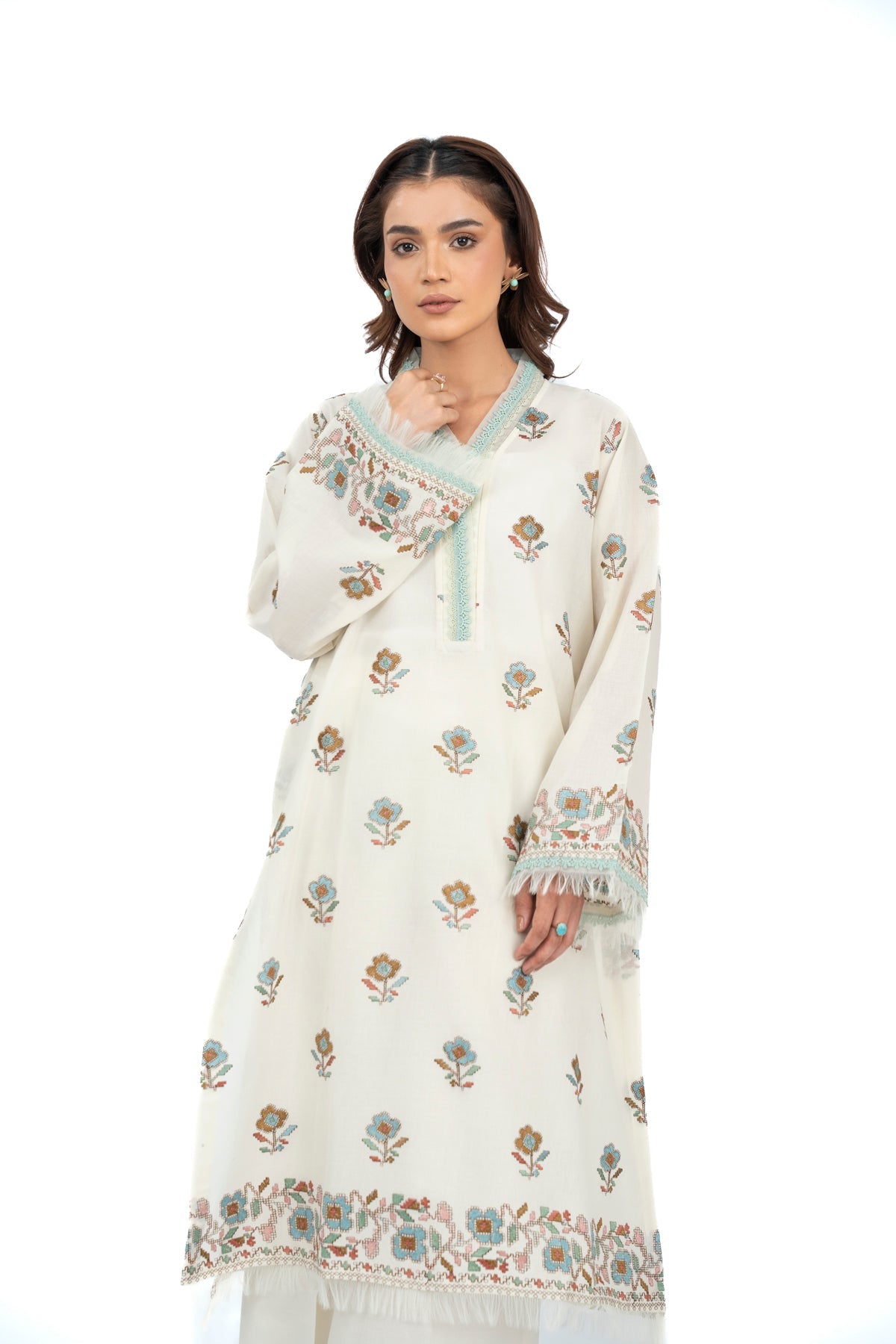 EMBROIDERED LAWN 2 PCS (UNSTITCHED)