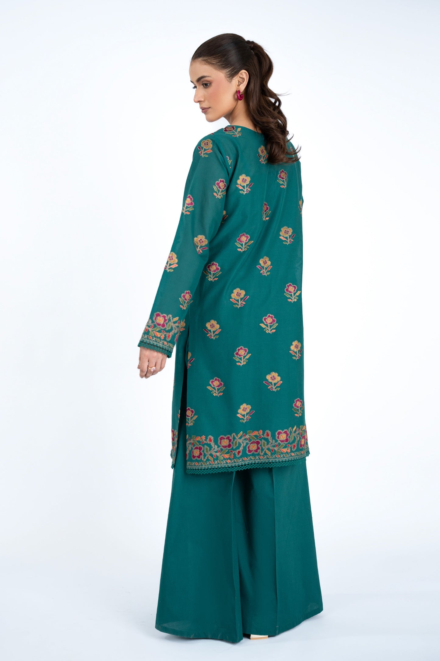 EMBROIDERED LAWN 2 PCS (UNSTITCHED)