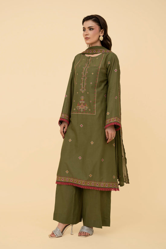 EMBROIDERED LAWN 3 PCS (UNSTITCHED)