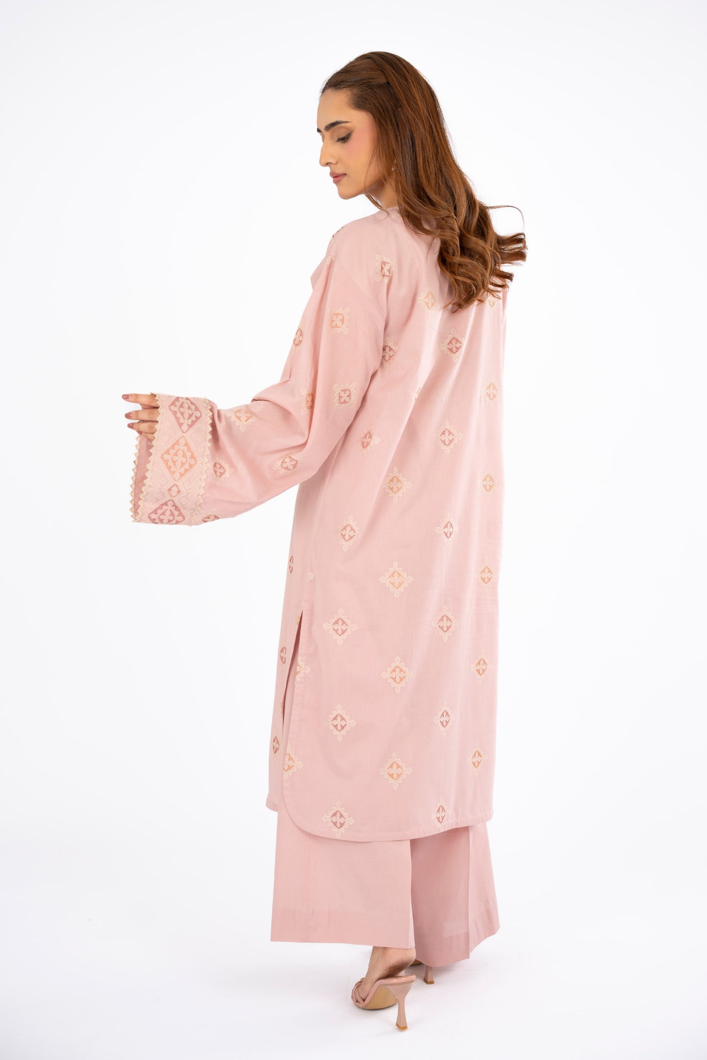 EMBROIDERED LAWN 2 PCS (UNSTITCHED)