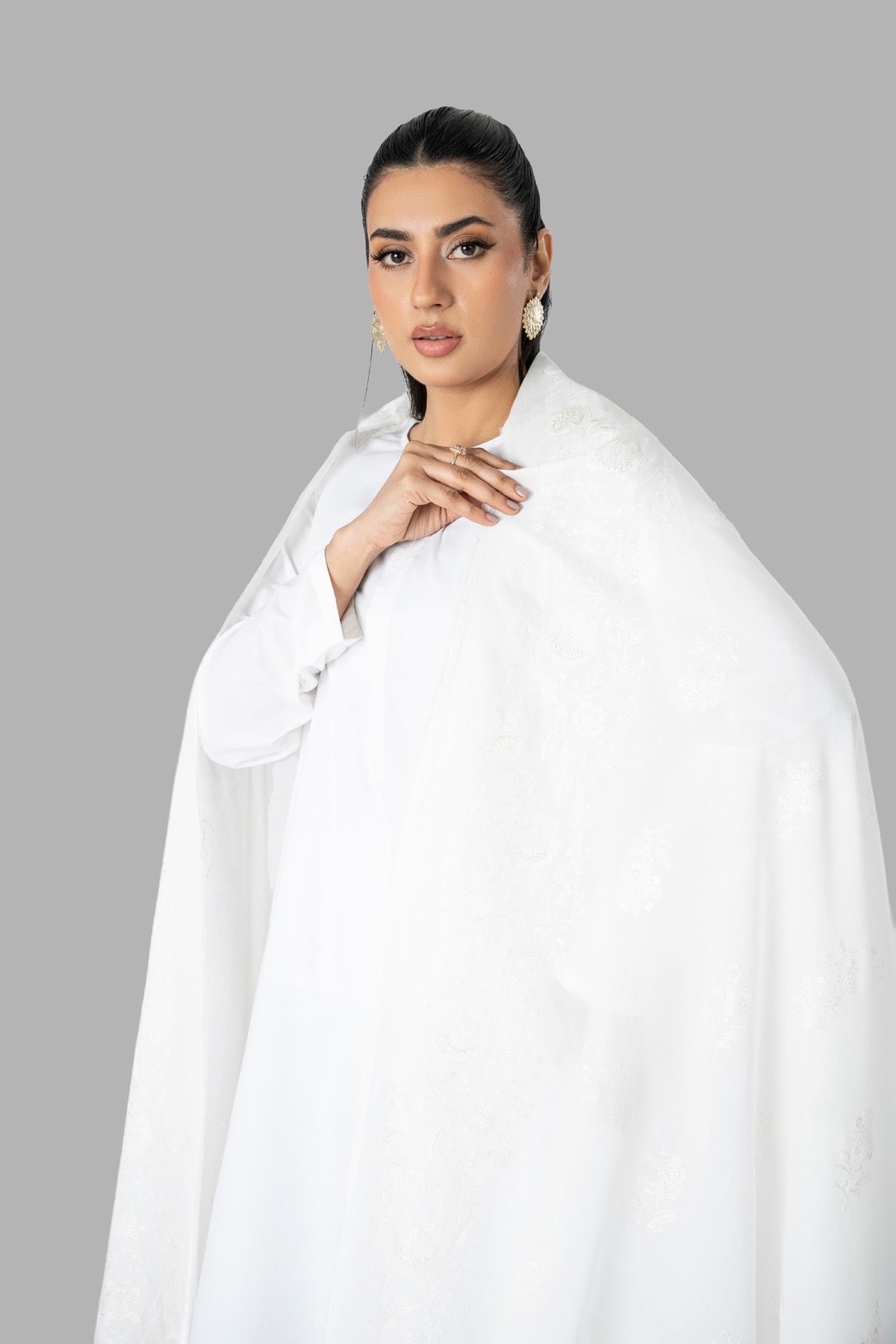 EMBROIDERED LAWN SHAWL (UNSTITCHED)