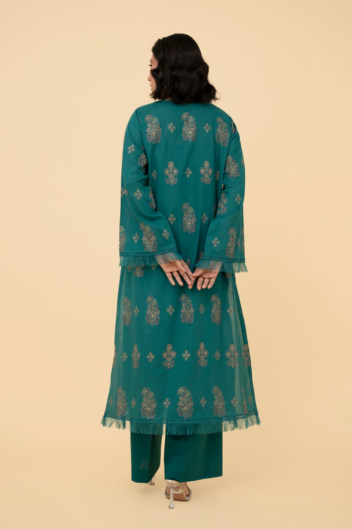 EMBROIDERED LAWN 2 PCS (UNSTITCHED)