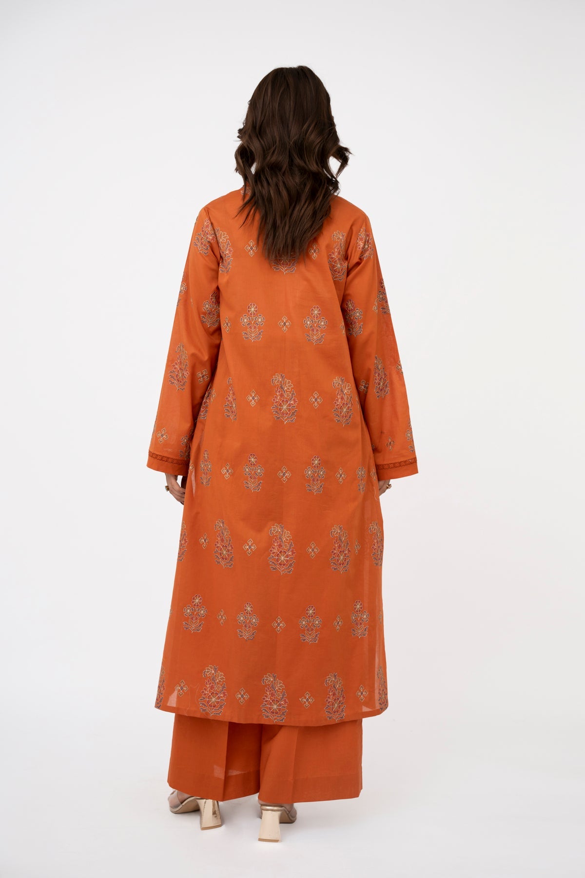 EMBROIDERED LAWN 2 PCS (UNSTITCHED)