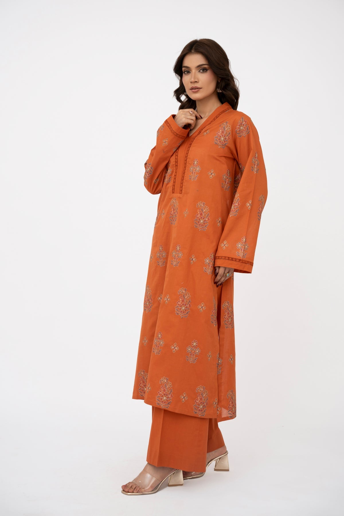 EMBROIDERED LAWN 2 PCS (UNSTITCHED)