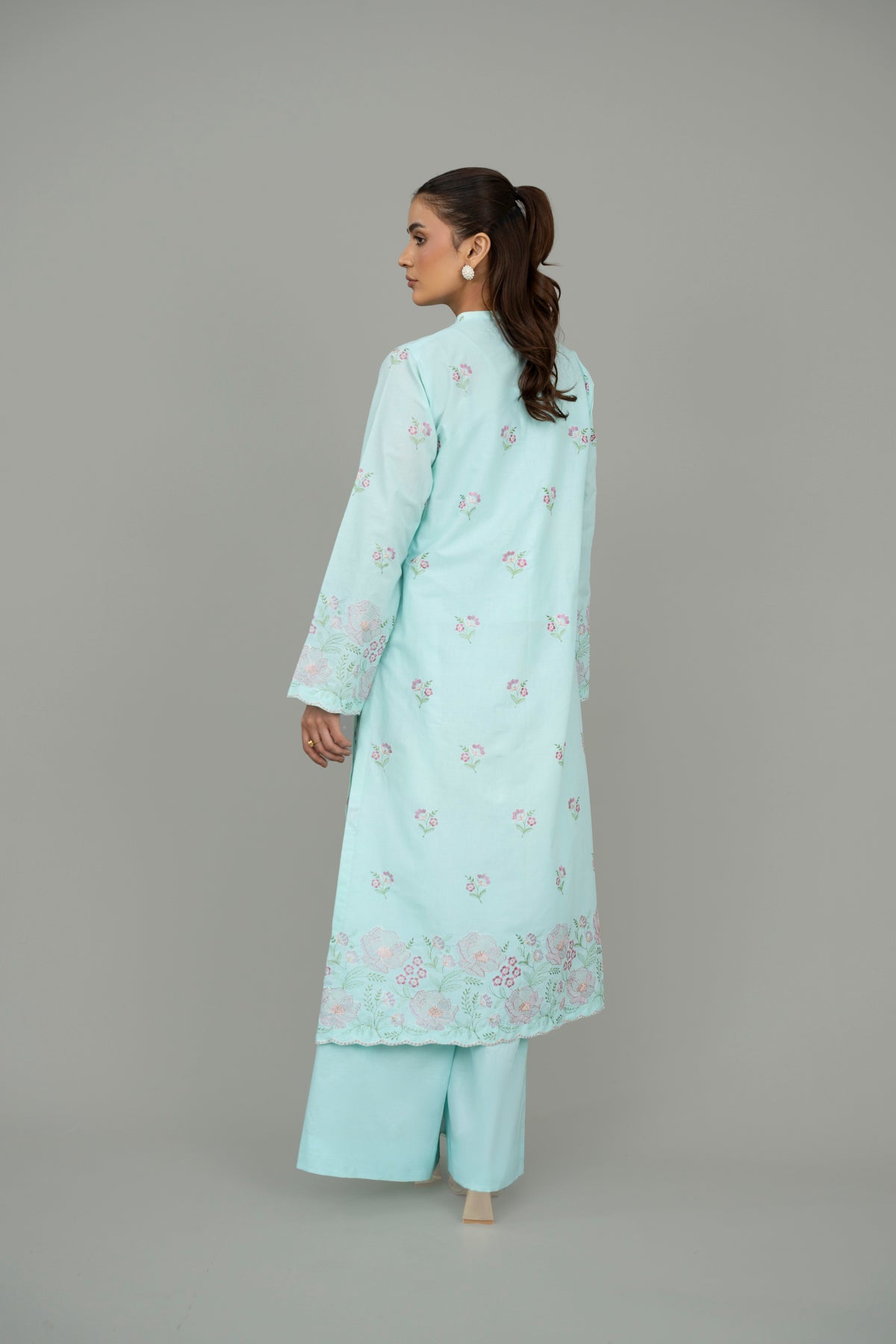EMBROIDERED LAWN 2 PCS (UNSTITCHED)