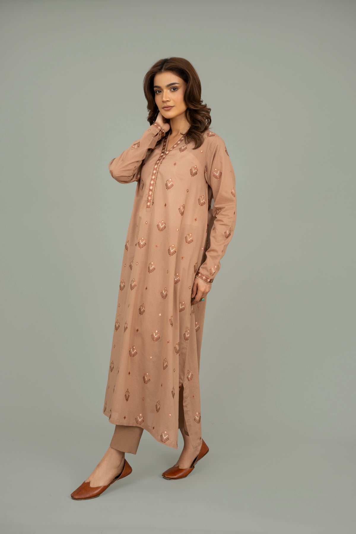 EMBROIDERED LAWN 2 PCS (UNSTITCHED)