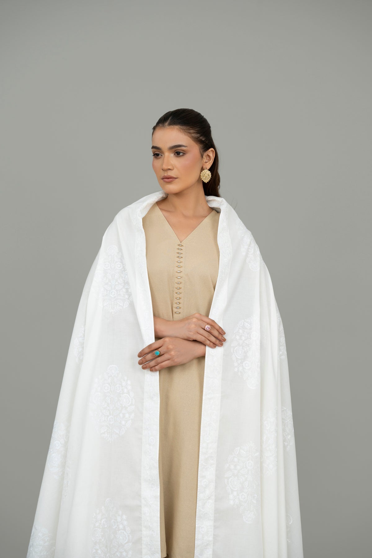 EMBROIDERED LAWN SHAWL (UNSTITCHED)