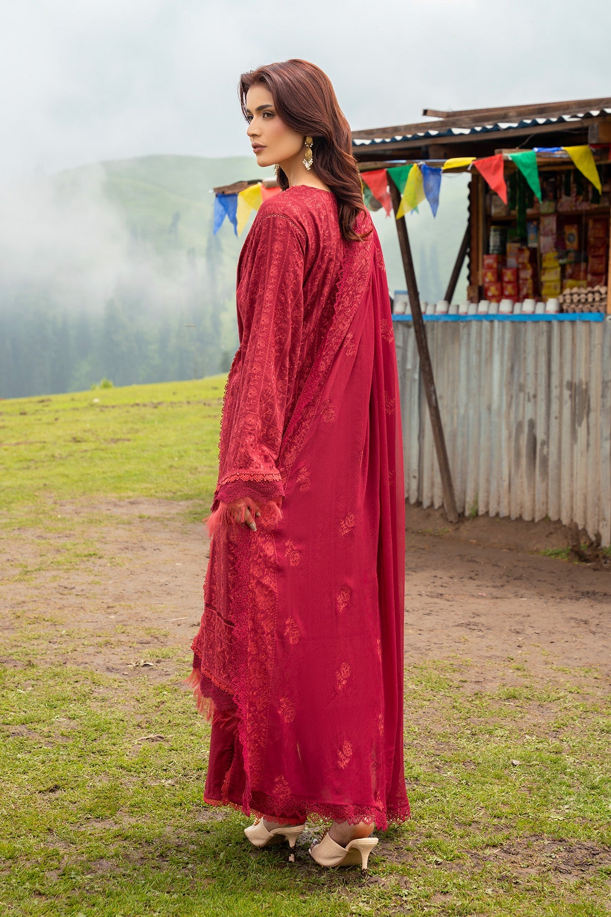 EMBROIDERED KARANDI LAWN 3 PCS (UNSTITCHED)