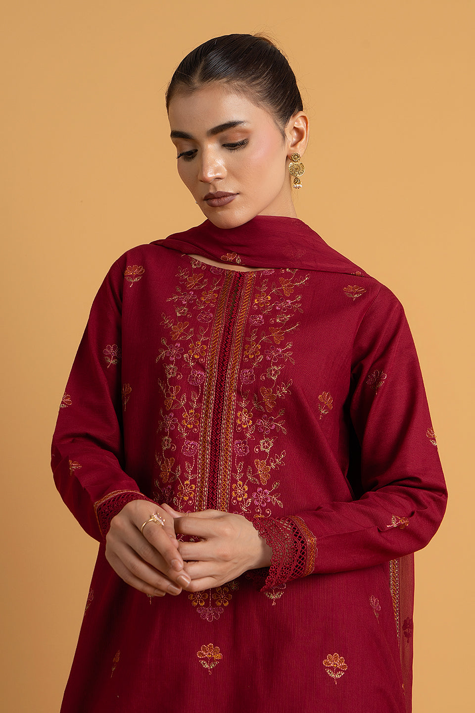 EMBROIDERED SLUB KHADDAR 3 PCS (UNSTITCHED)