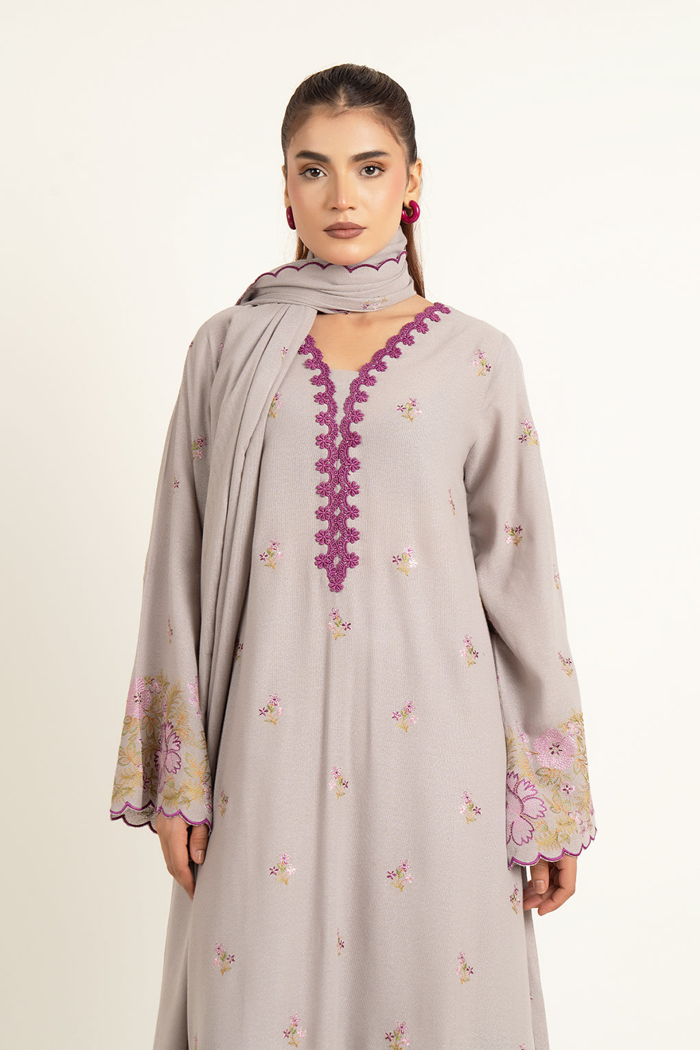 EMBROIDERED KARANDI LAWN 3 PCS (UNSTITCHED)
