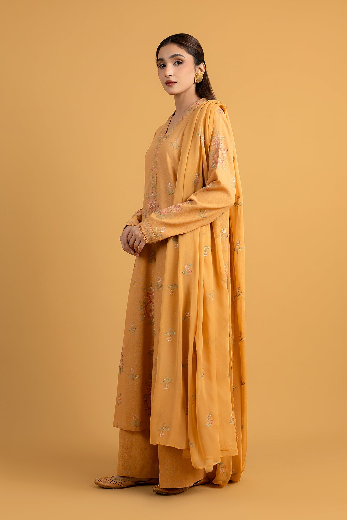 EMBROIDERED COTTON KARANDI 3 PCS (UNSTITCHED)