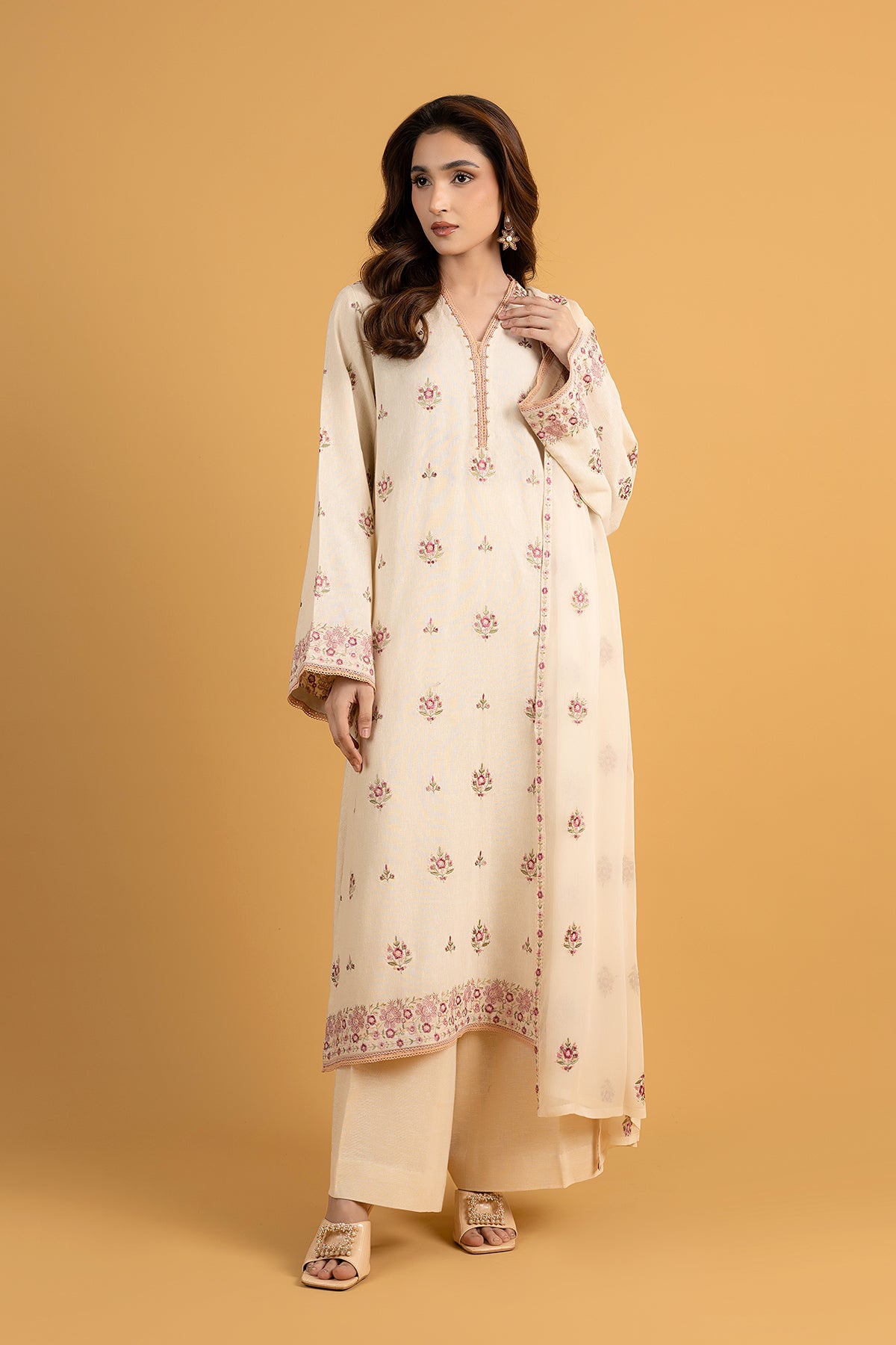 EMBROIDERED COTTON KARANDI 3 PCS (UNSTITCHED)