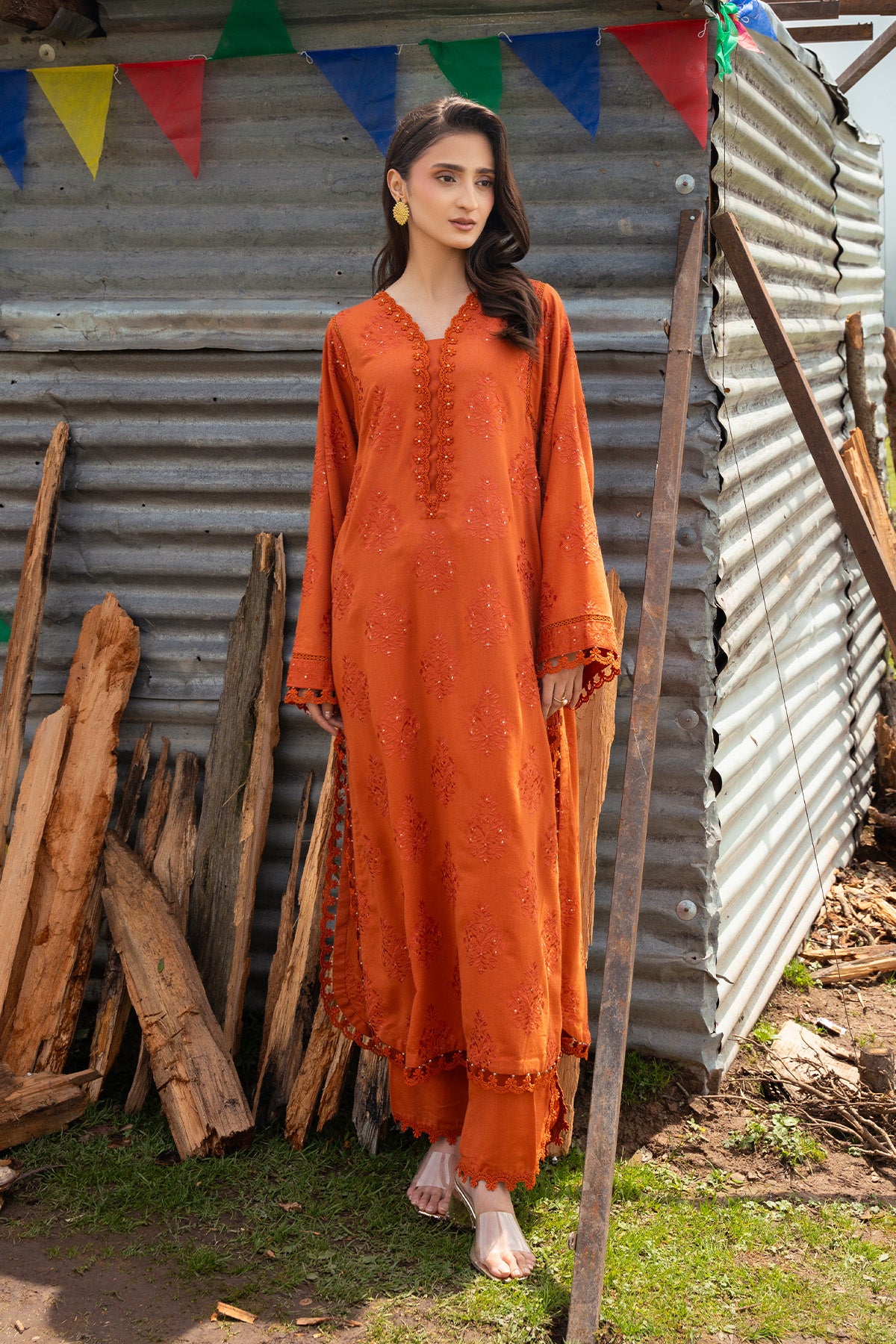 EMBROIDERED & EMBELISHED KARANDI LAWN 2 PCS (UNSTITCHED)
