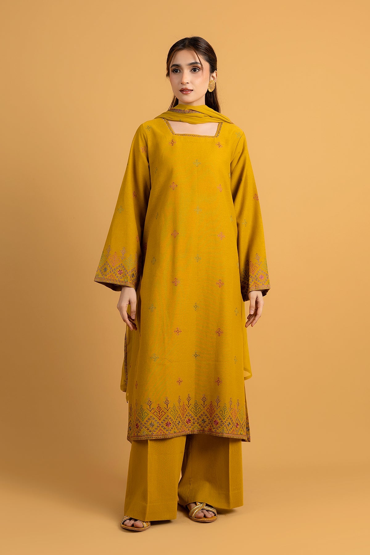 EMBROIDERED COTTON KARANDI 3 PCS (UNSTITCHED)