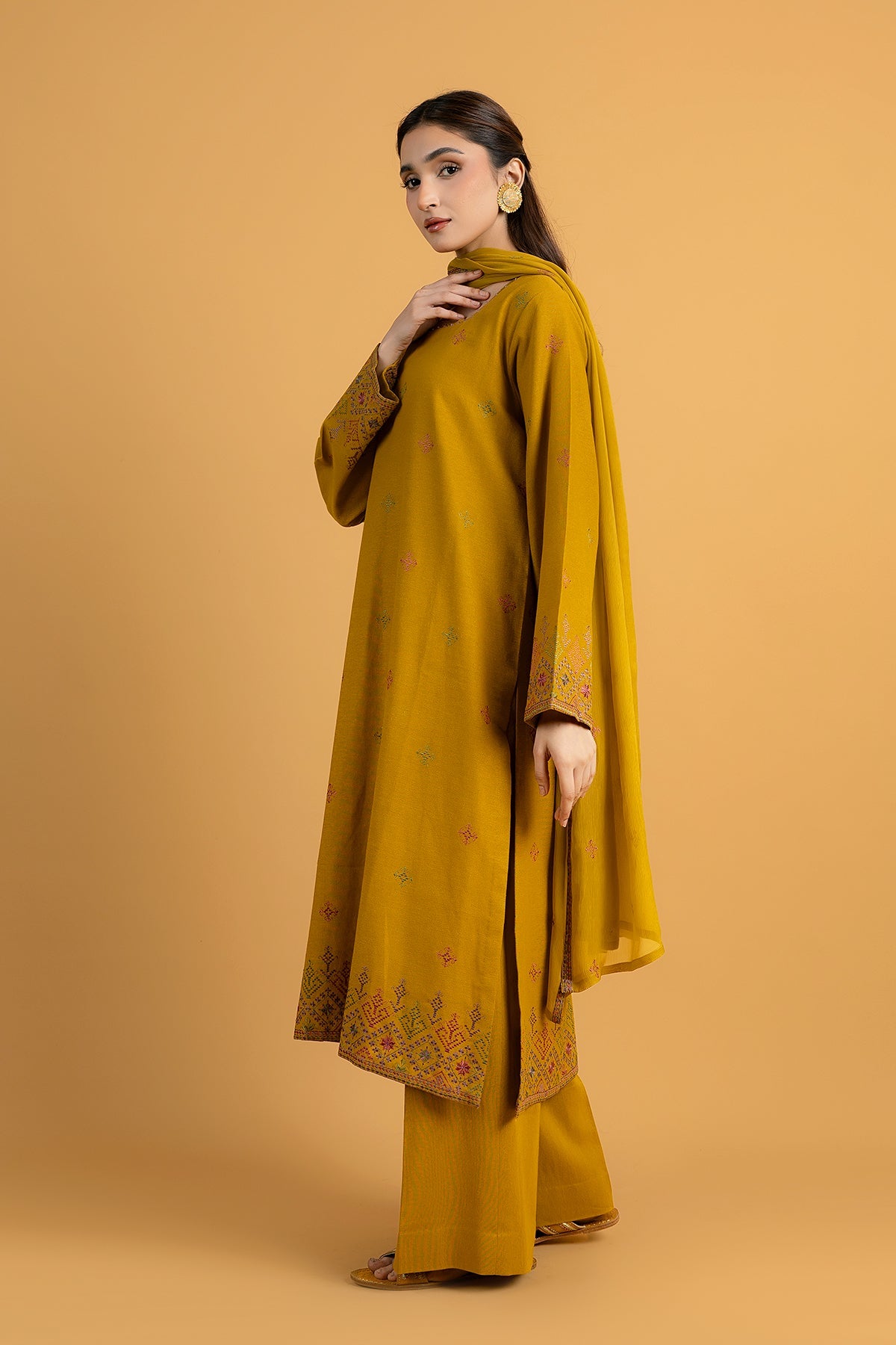 EMBROIDERED COTTON KARANDI 3 PCS (UNSTITCHED)