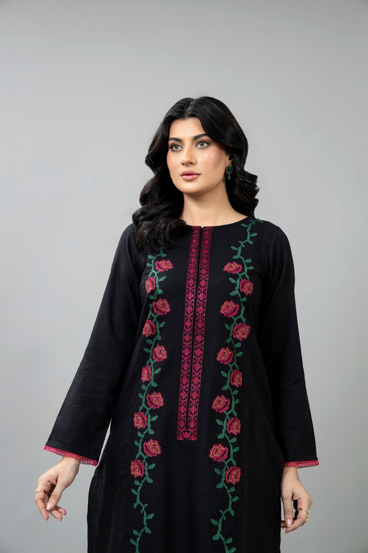 PRET EMBROIDERED SLUB KHADDAR 1 PCS