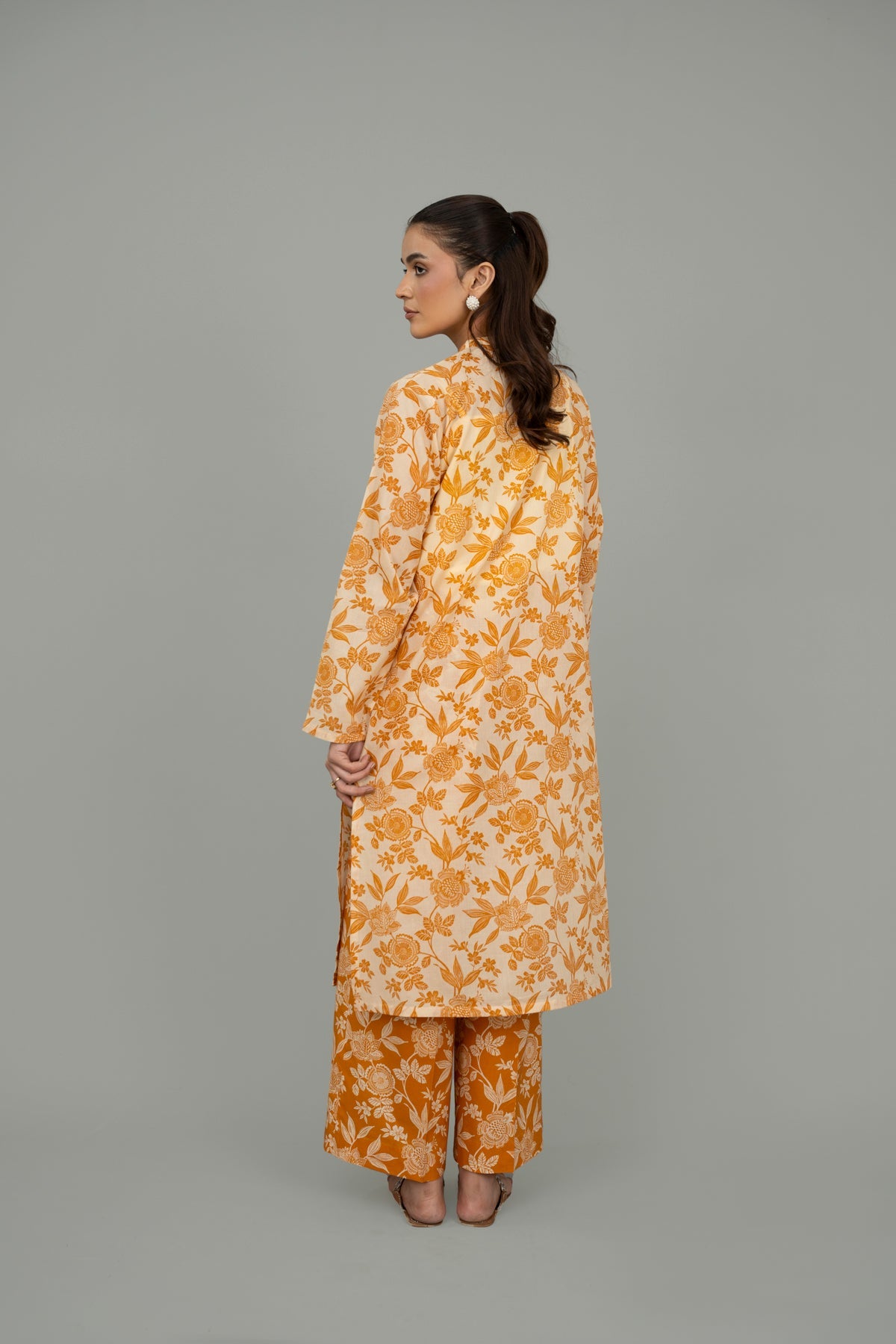 PRET PRINTED LAWN 2 PCS