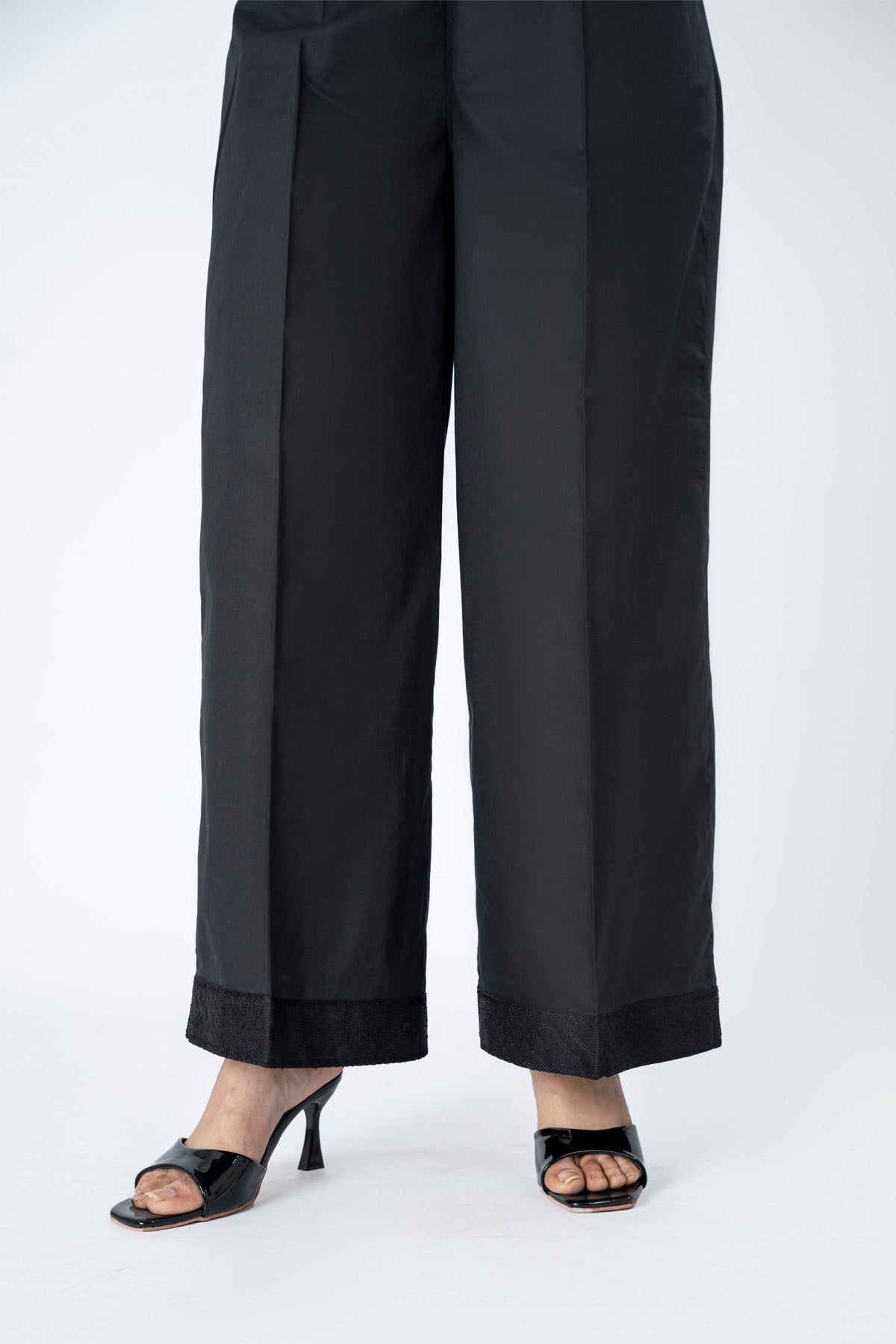 EMBROIDERED CAMBRIC PLAZO