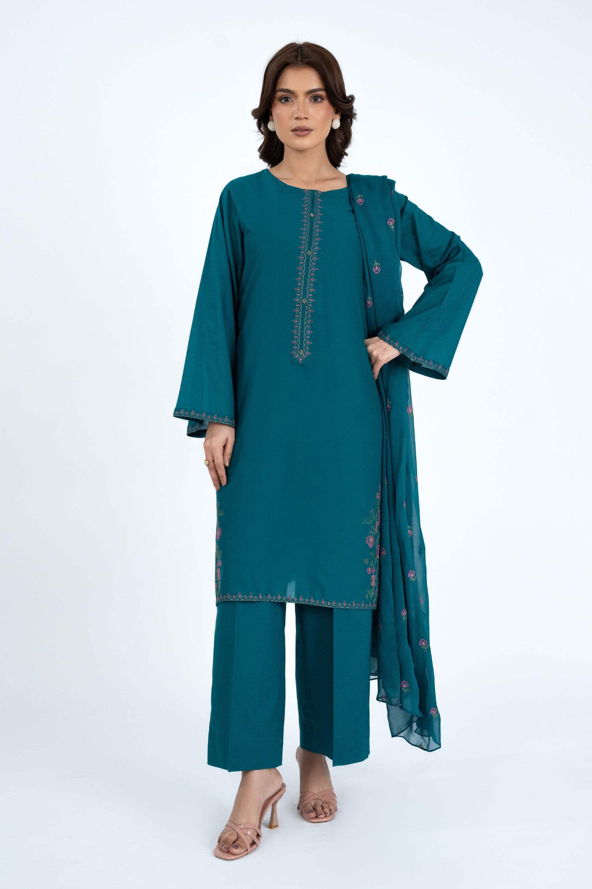 PRET EMBROIDERED LAWN 3 PCS