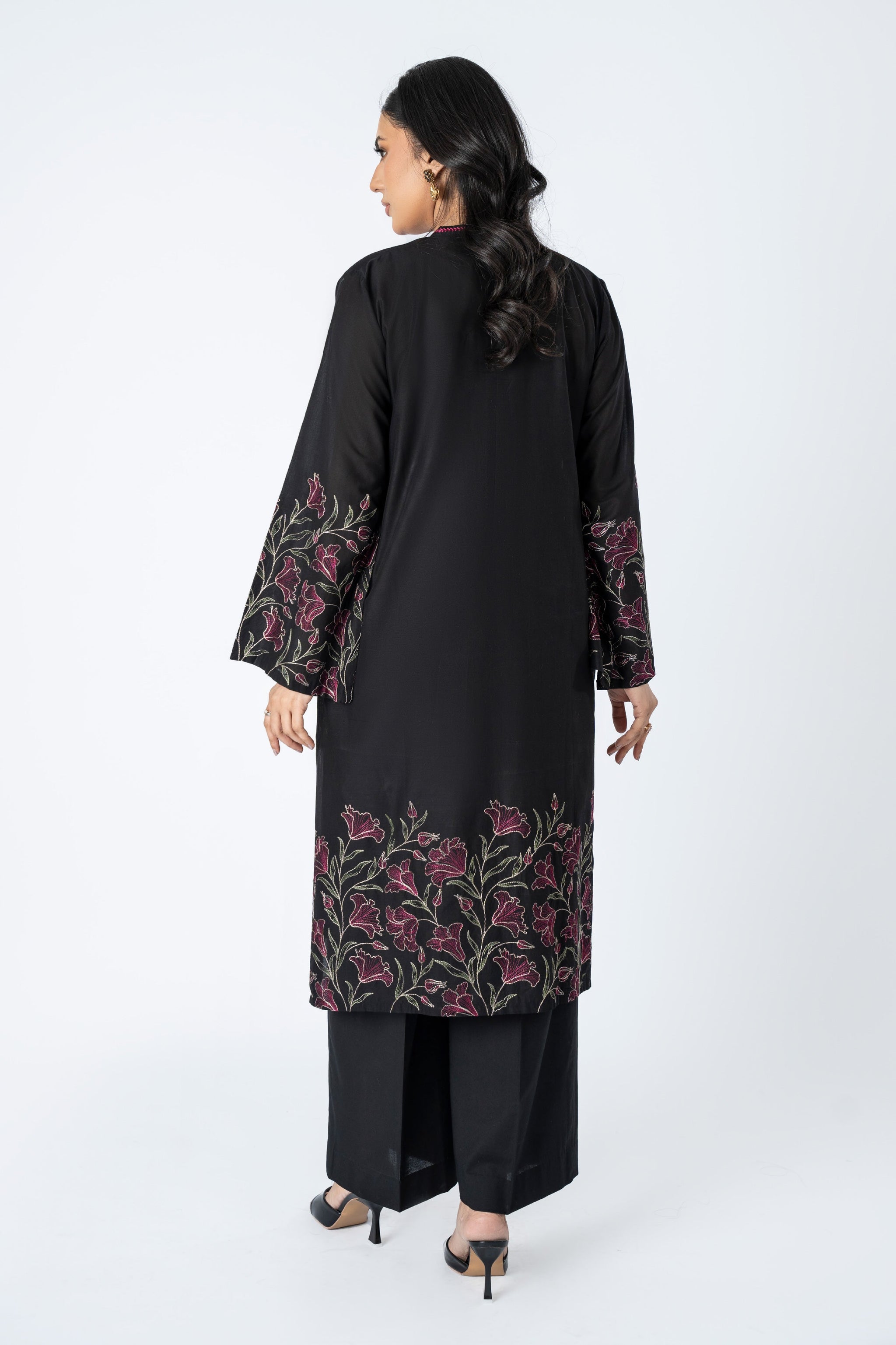 PRET EMBROIDERED LAWN 2 PCS