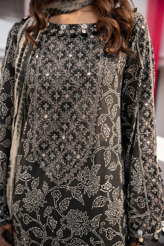 EMBROIDERED & PRINTED LAWN 3 PCS (UNSTITCHED)