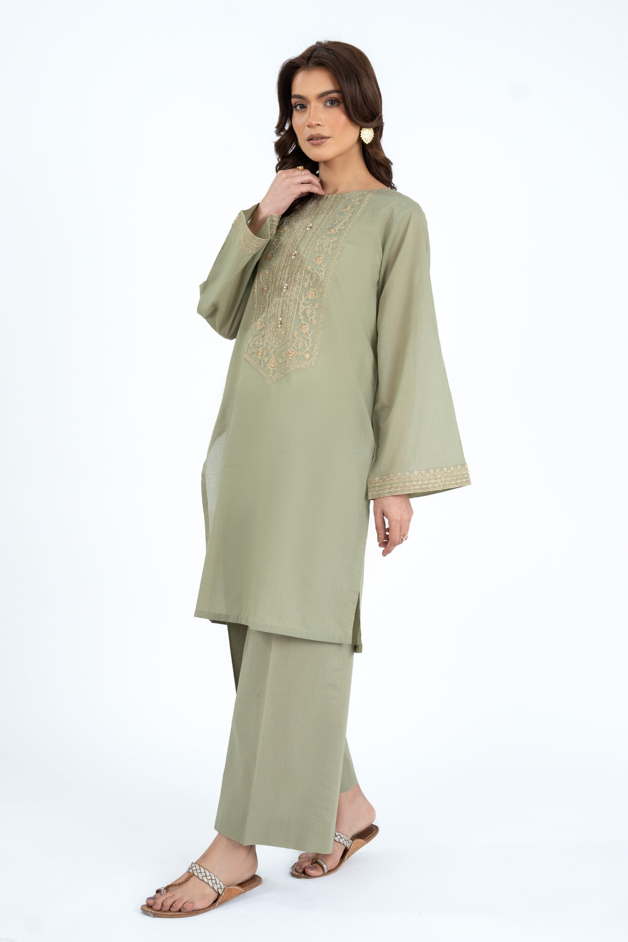 PRET EMBROIDERED LAWN 2 PCS