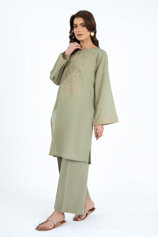 PRET EMBROIDERED LAWN 2 PCS