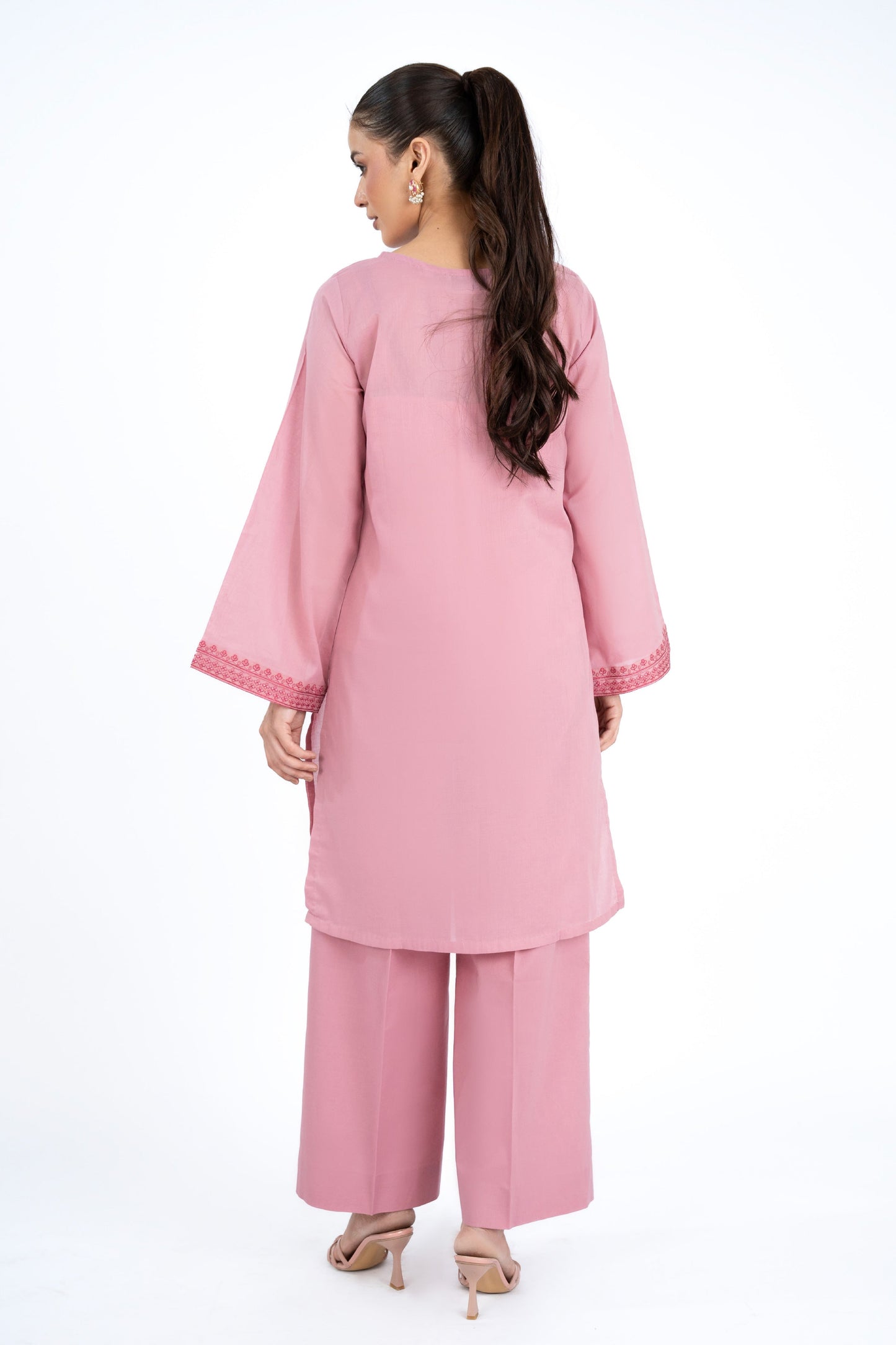 PRET EMBROIDERED LAWN 2 PCS