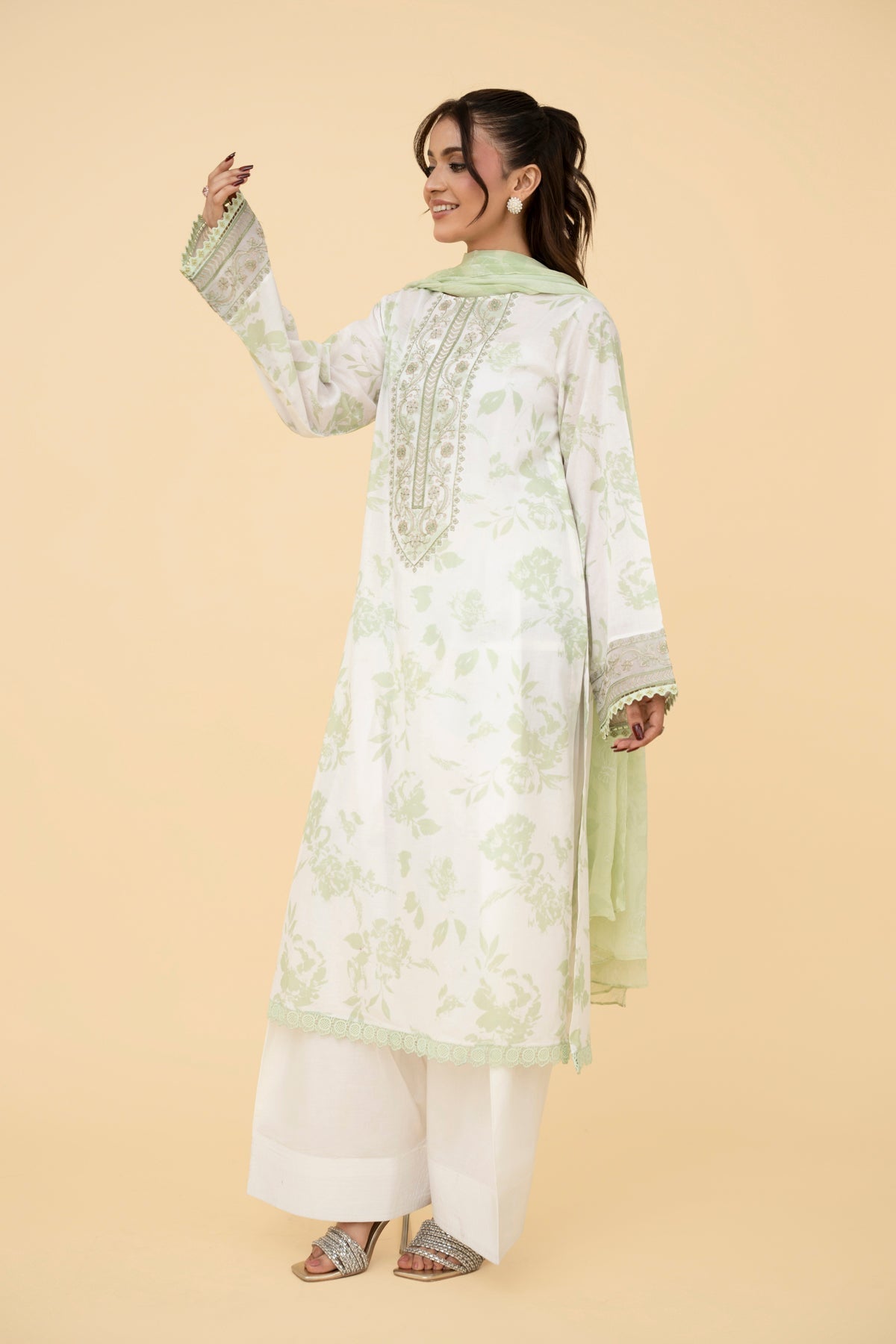 PRINTED & EMBROIDERED LAWN 2 PCS (UNSTITCHED)