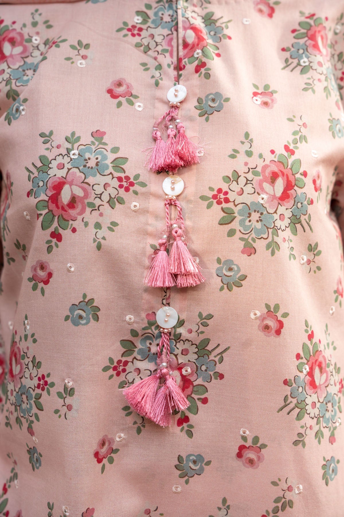 PRET EMBROIDERED & PRINTED LAWN 3 PCS