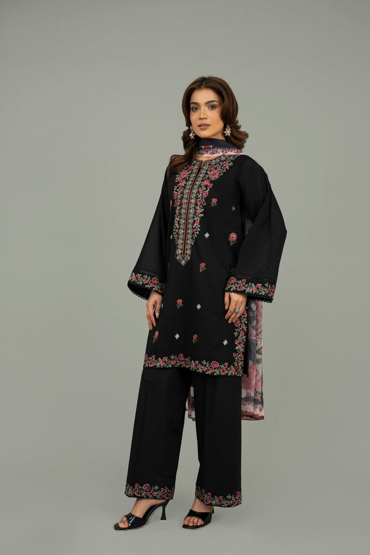 PRET EMBROIDERED & PRINTED LAWN 3 PCS