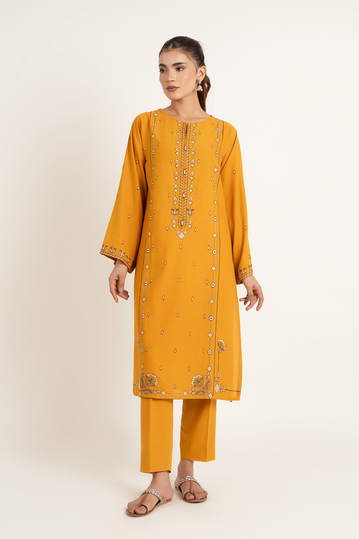 PRET EMBROIDERED KARANDI LAWN 2 PCS