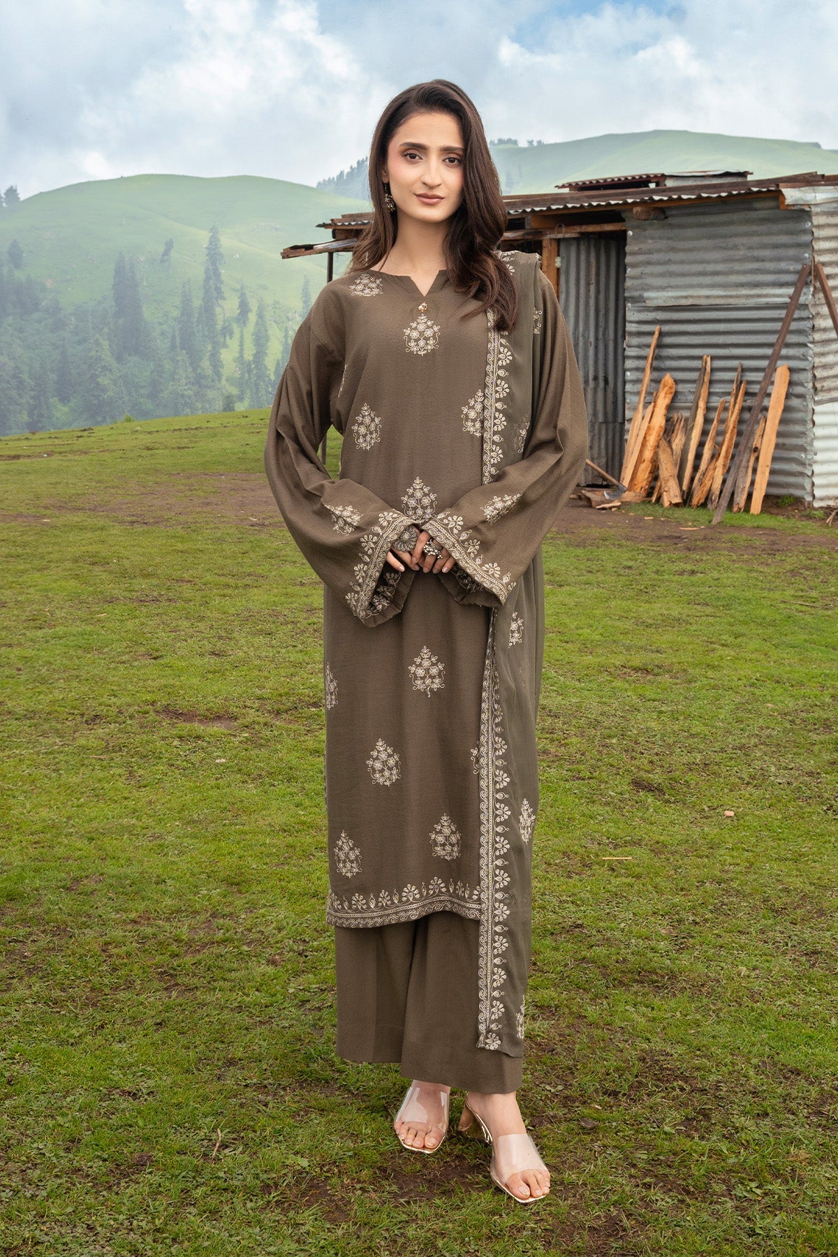 PRET EMBROIDERED & EMBELISHED KARANDI LAWN 3 PCS