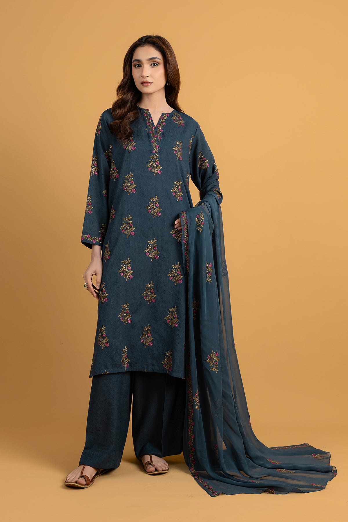 PRET EMBROIDERED KARANDI LAWN 3 PCS
